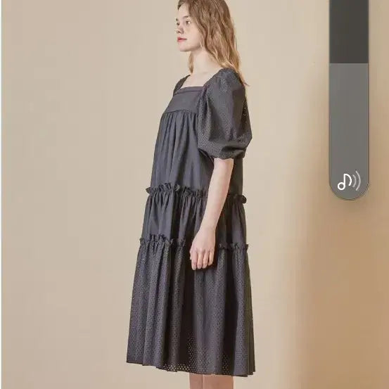[BUNJANG] Caaie Punch Tiered Kang Kang One-Piece Dress / 까이에 까이지엔느 펀칭티어드 캉캉원피스
