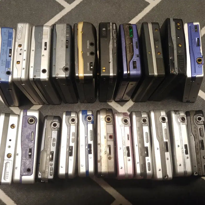 [BUNJANG] Sony Walkman Cassette Player Bundle (21 Units) / 정크워크맨 21대-2 판매합니다.
