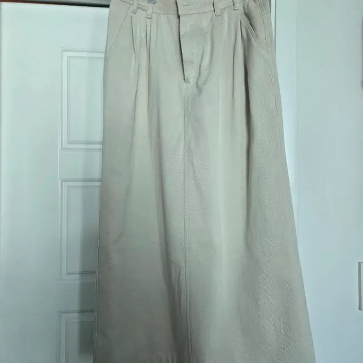 [BUNJANG] Facade Pattern Two-Tuck Skirt / 파사드패턴 투턱 스커트