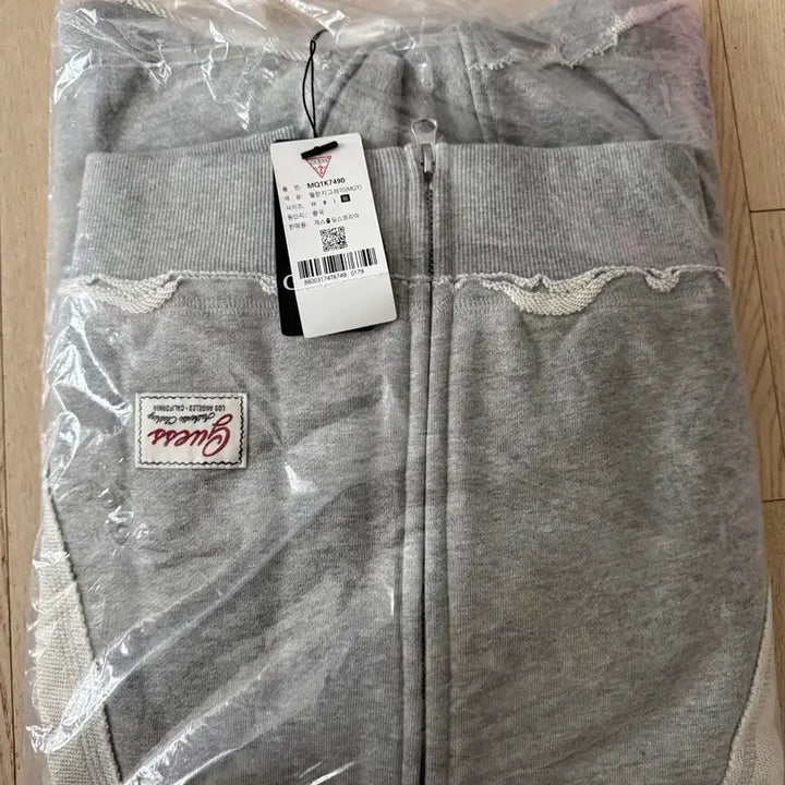 [BUNJANG] Guess Hyunjin Hood L Size / 게스 현진 후드 XL 사이즈
