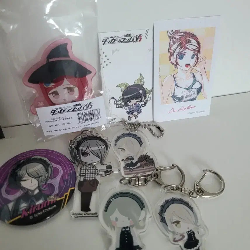[SOLD OUT] 단간론파 굿즈 아크릴스탠드 키링 뱃지