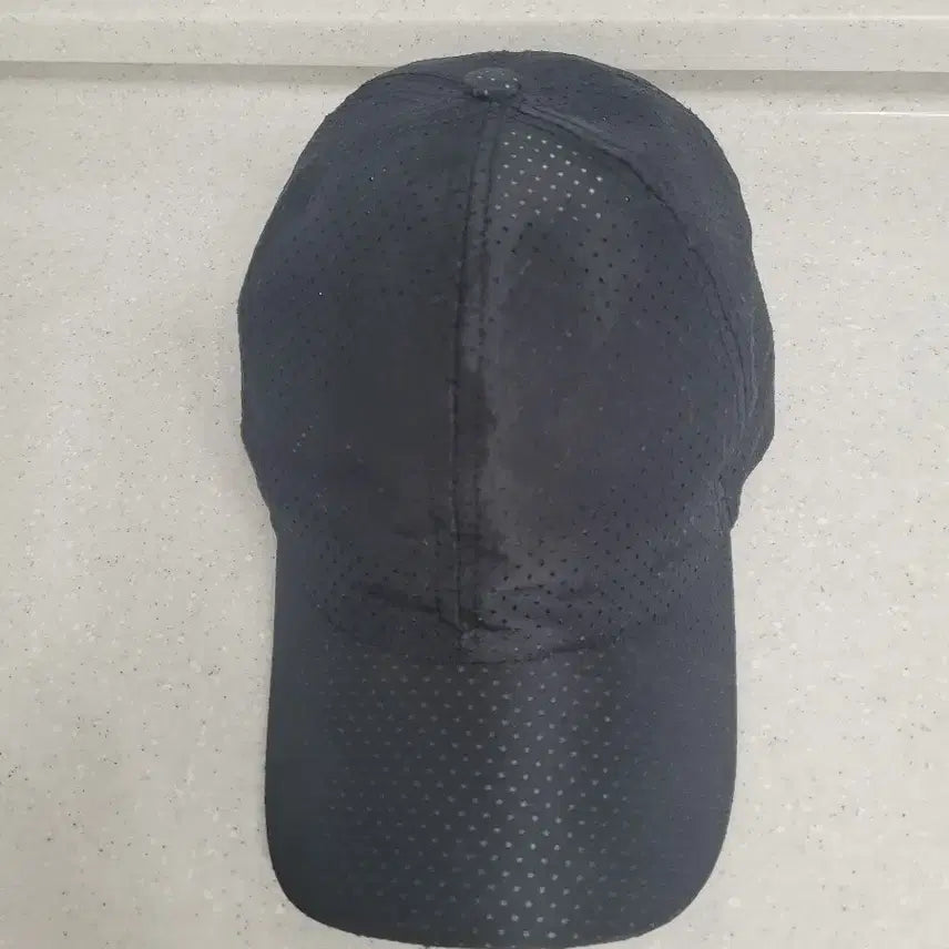 [BUNJANG] Black Mesh Ball Cap Hat / 검정색 메쉬 볼캡 모자