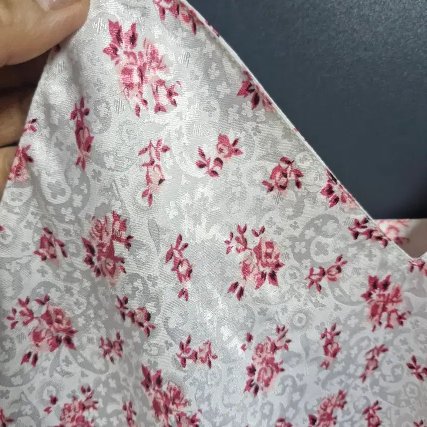 [BUNJANG] Shyngyeong Wacoal Flower Slips / 신영 와코루  .플라워 여리여리 슬립. 90. 새상품.  85