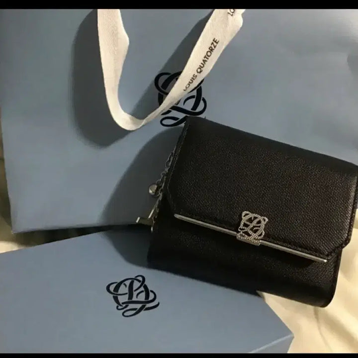 [BUNJANG] Louis Quatorze Lara Bi-fold Wallet Lavender / 루이가또즈 라라 반지갑 라벤더 색상