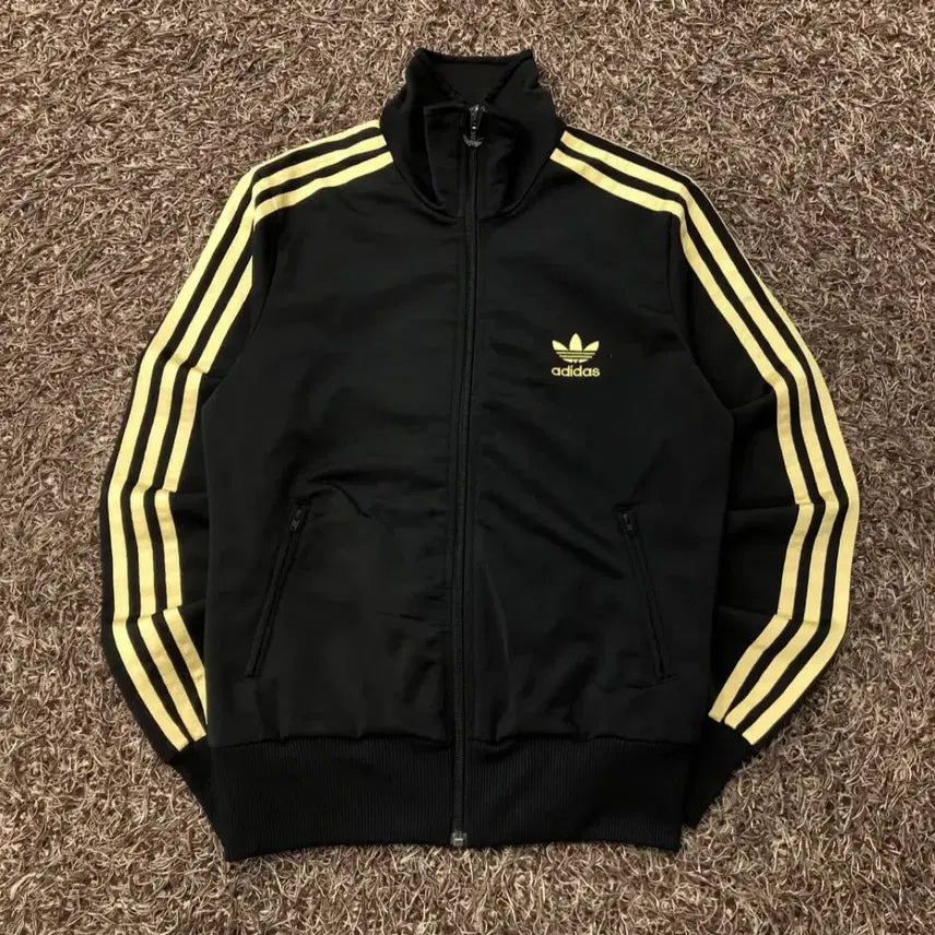 [BUNJANG] Adidas Gold and Black Jersey / 아디다스 져지