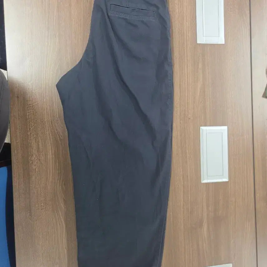 [BUNJANG] Uniqlo, PLAC Wide Fit Chino and Straight Pants Bundle / [2벌]유니클로 와이드핏 치노 PLAC 레귤러 라이즈 스트레이트 워시드