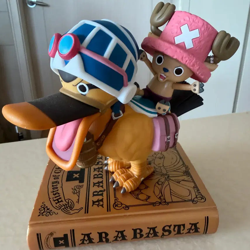[BUNJANG] One Piece Ichiban Kuji Chopper &amp; Carue Alabasta Figure (2011) / (2011년 원피스 제일복권) 쵸파, 카루 북 피규어 알라바스타 희귀매물