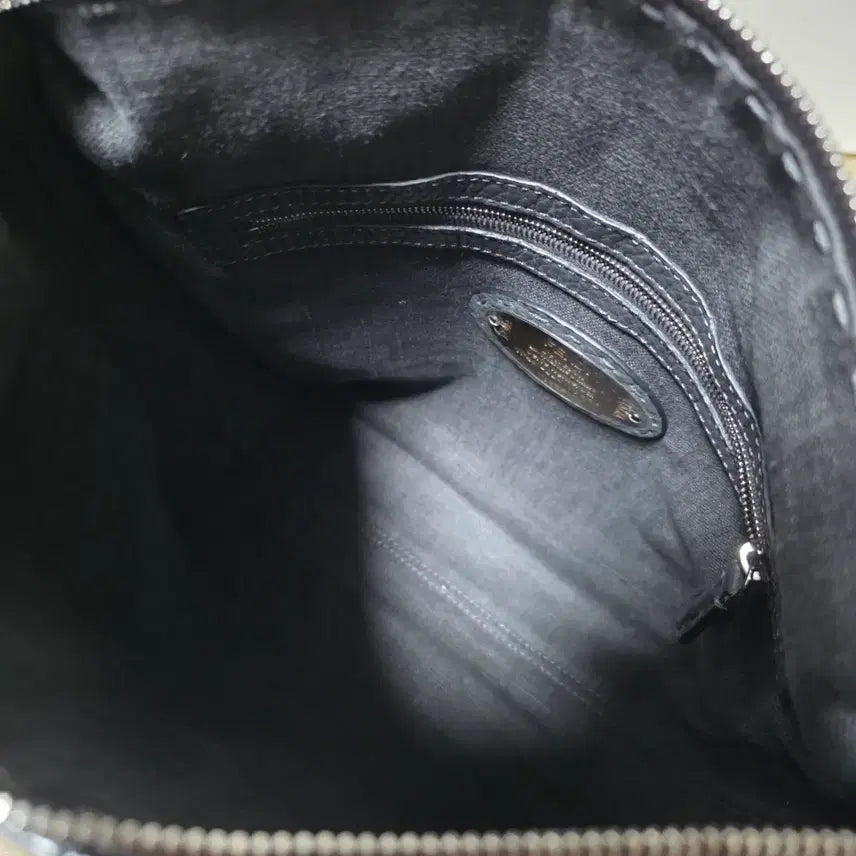 [BUNJANG] Fendi Selleria Messenger Bag / 펜디 정품 셀러리아 메신저백