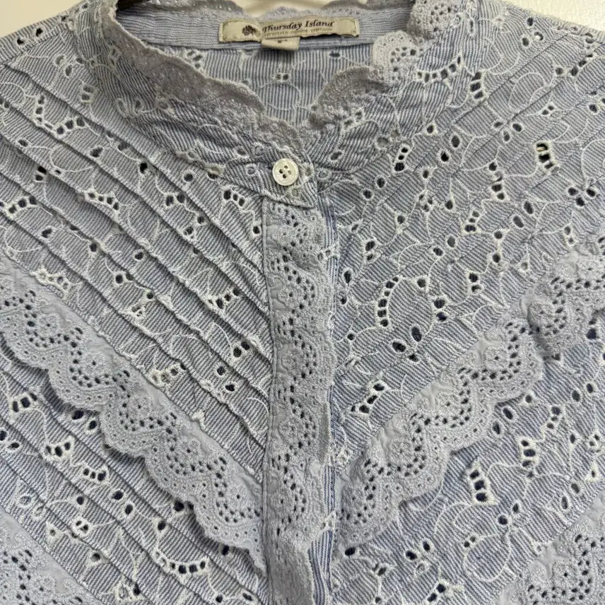 [BUNJANG] Thursday Island Eyelet Lace Blouse / 써스데이아일랜드(Thursday Island) 펀칭 아일렛 블라우스
