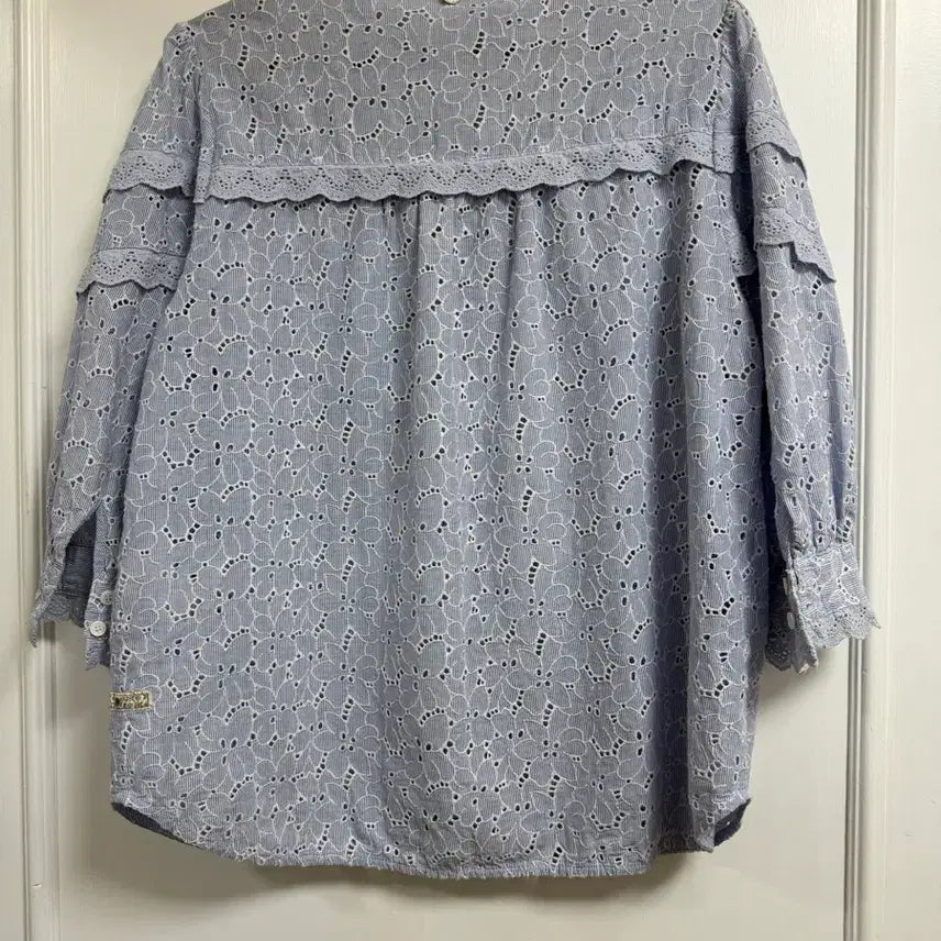 [BUNJANG] Thursday Island Eyelet Lace Blouse / 써스데이아일랜드(Thursday Island) 펀칭 아일렛 블라우스