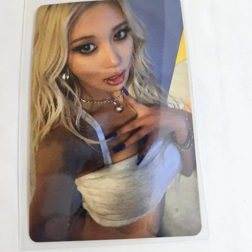 [BUNJANG] WJSN Dayoung Official Photocard / 우주소녀 다영 공방 포카 양도