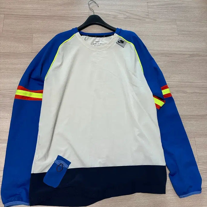 [BUNJANG] Nike Dry-fit T-Shirt / 나이키 Dry-fit 팝니다 L사이드