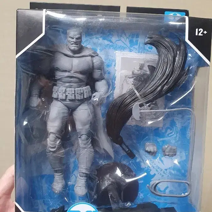 [BUNJANG] McFarlane Batman: The Dark Knight Returns Black and White Version Figure / 배트맨 다크나이트리턴즈 맥팔레인 흑백버전