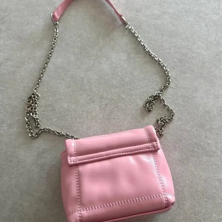 [BUNJANG] Matinkim Mini Chain Crossbody Bag / 마뗑킴 체인 미니 크로스백