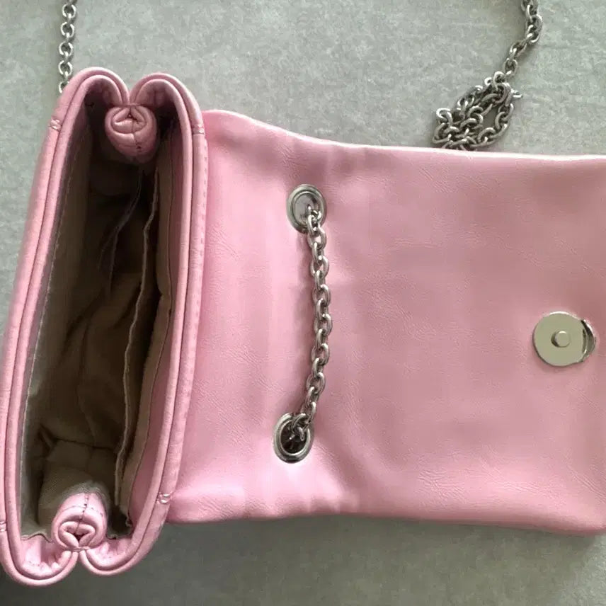 [BUNJANG] Matinkim Mini Chain Crossbody Bag / 마뗑킴 체인 미니 크로스백