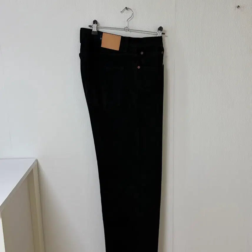 [BUNJANG] Eastlogue 247 5P Standard Denim Jeans Black / [L] 이스트로그 247 5P 스탠다드 데님 블랙