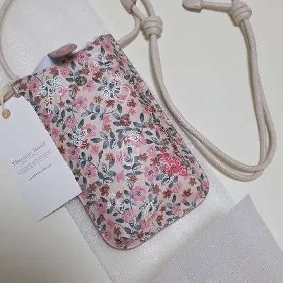 [BUNJANG] Thursday Island Flower Pattern Phone Bag Crossbody Bag / 새상품)써스데이아일랜드 플라워 패턴 휴대폰 가방 폰케이스