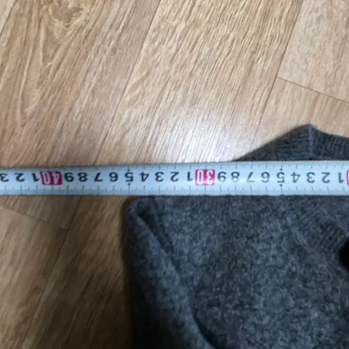 [SOLD OUT] 꼼데가르송 그레이 가디건 하트 와펜