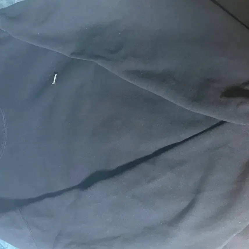 [BUNJANG] Supreme Small Box Logo Crewneck Sweatshirt Black SS24 / 슈프림 스몰박스 블랙 맨투맨 24ss
