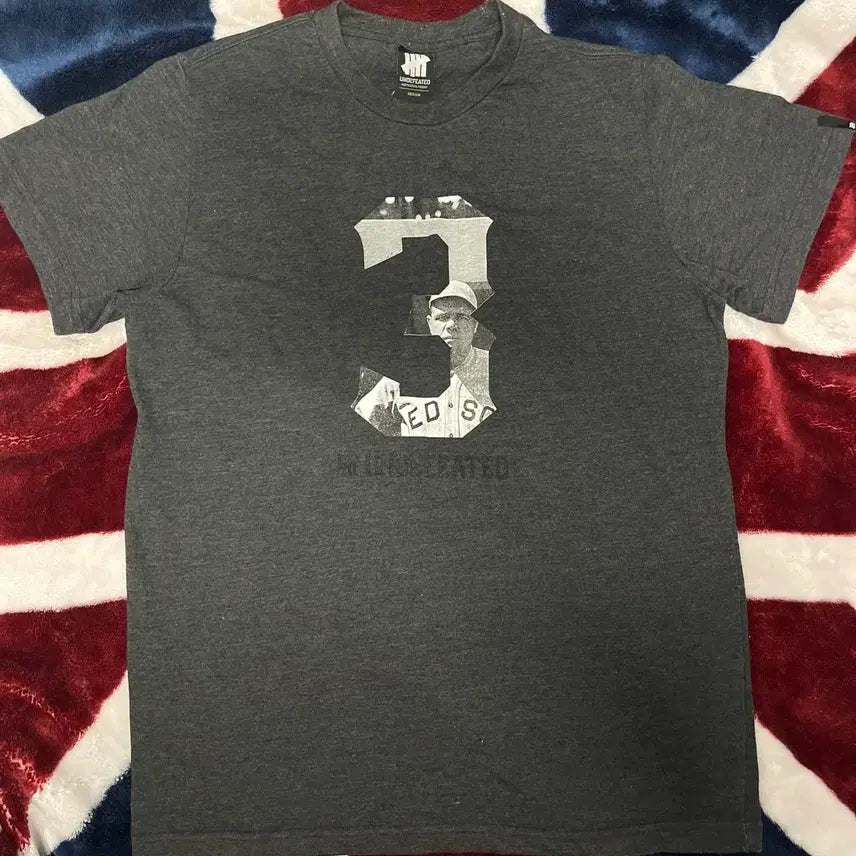 [BUNJANG] UNDEFEATED Charcoal Grey Short Sleeve T-Shirt Size 95 / 언디핏 반팔티셔츠 95