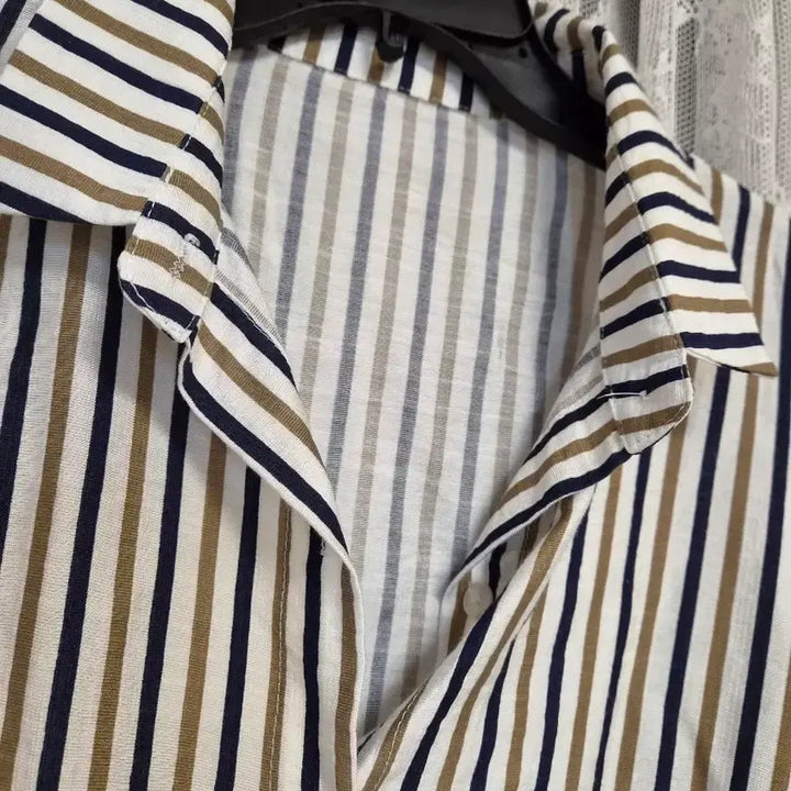 [BUNJANG] Striped Short Sleeve Shirt / 스트라이프 반팔 남방 셔츠