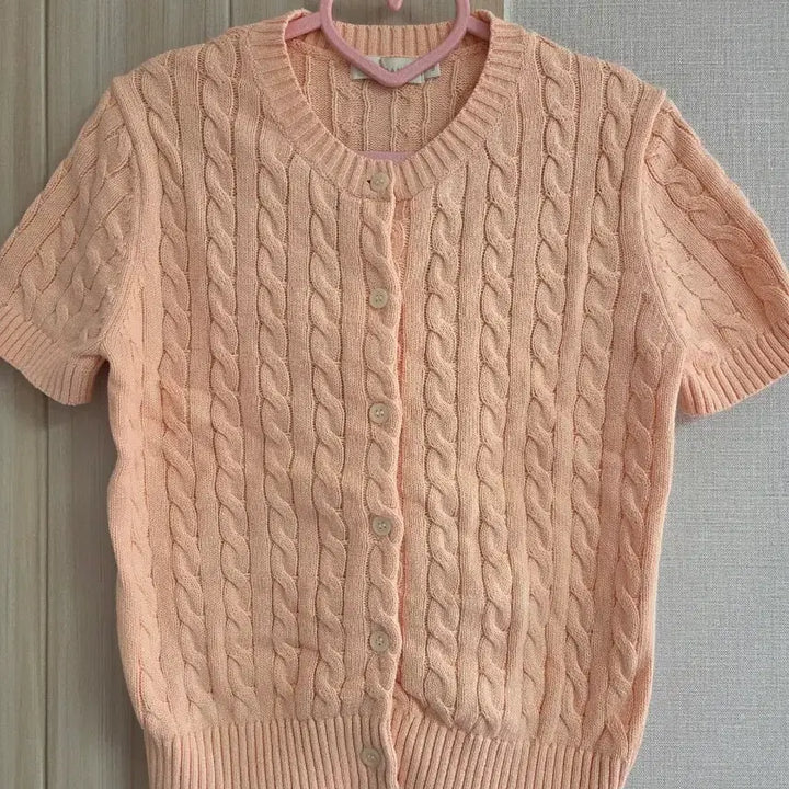 [BUNJANG] Giordano Cable Knit Short Sleeve Cardigan Peach S / 새상품) 지오다노 케이블 반팔 가디건 피치 S / 출근룩 직장인