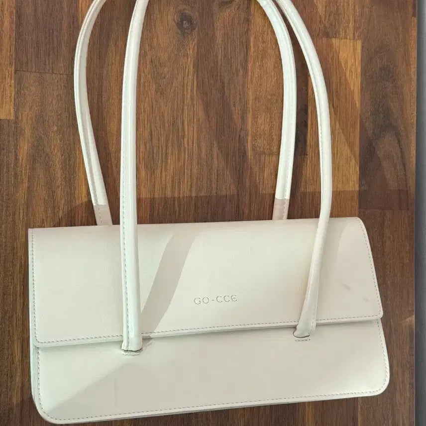 [BUNJANG] GOSE Urban Square Shoulder Bag Cream White / 고세 어반 스퀘어 숄더백 크림화이트