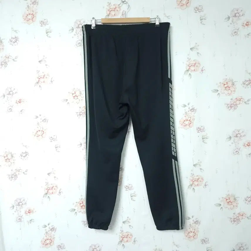 [BUNJANG] Adidas Yeezy Calabasas Track Pants / 아디다스 이지 칼라바사스 트랙 팬츠 35~37