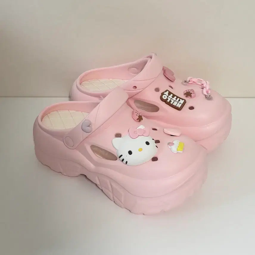[BUNJANG] Hello Kitty Strawberry Milk Platform Crocs Slippers / [새상품] 헬로키티 딸기우유 크록스 플랫폼슬리퍼