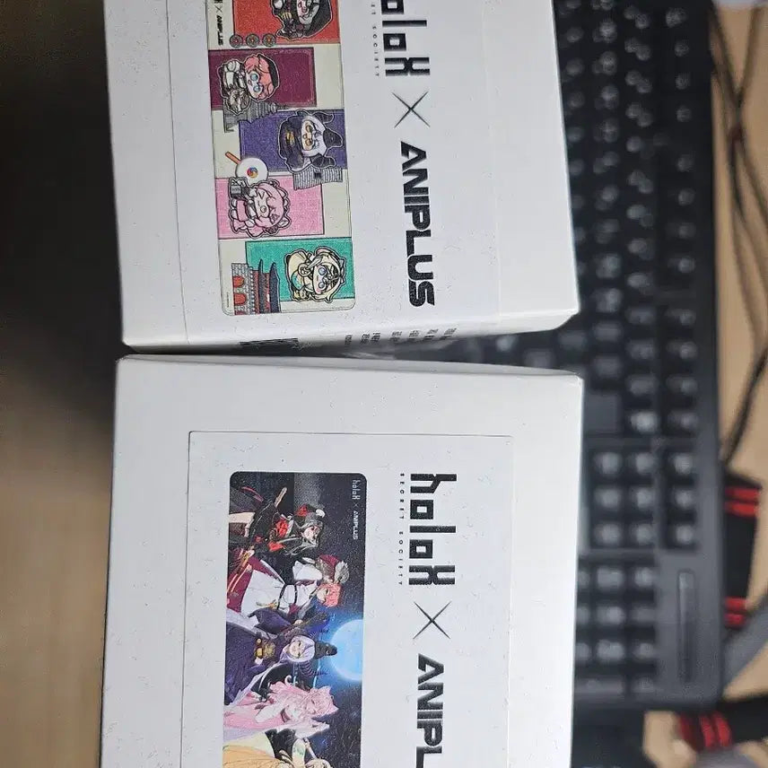 [BUNJANG] Hololive HoloX Aniplus Collaboration Mousepad Bundle Set / 홀로라이브 홀록스 애니플러스 콜라보 장패드 2종 일괄