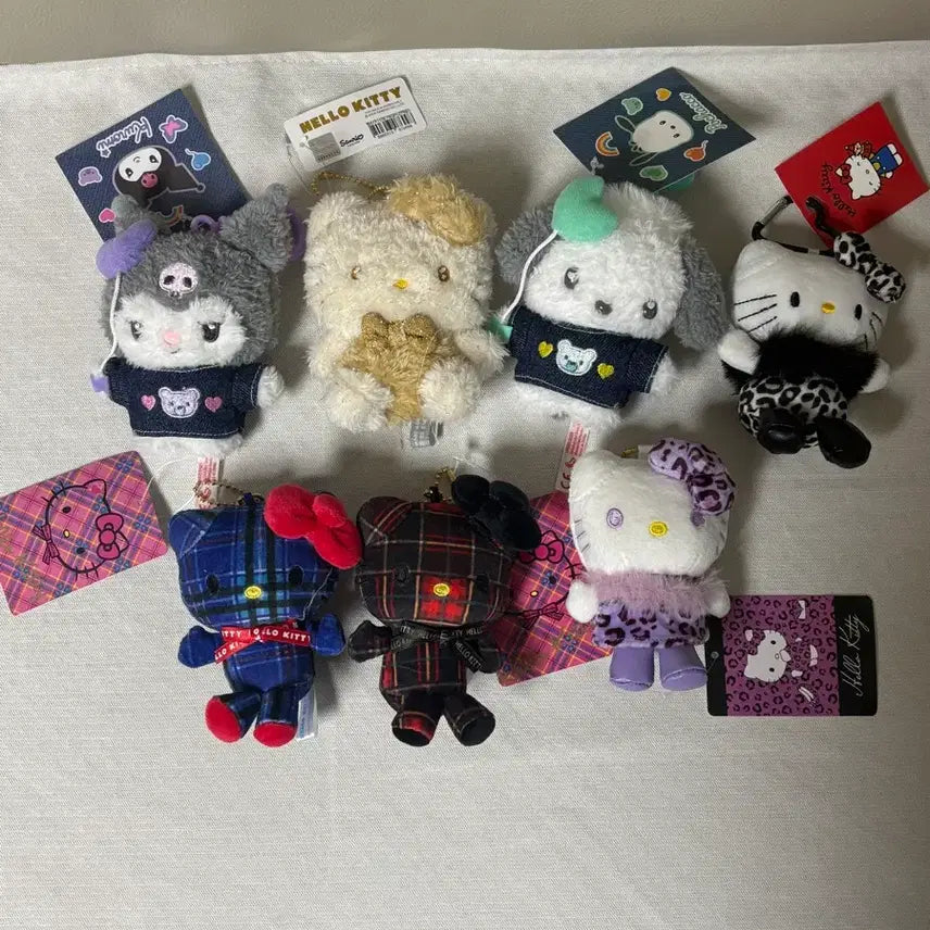 [BUNJANG] Sanrio Hello Kitty, Kuromi, Pochacco Keychain Set / [새상품] 산리오 헬로키티 쿠로미 포차코 키링 모음