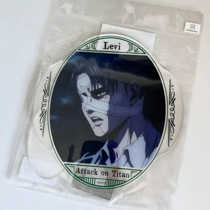 [BUNJANG] Attack on Titan Levi 10th Anniversary Acrylic Stand / 진격의 거인 진격거 10주년 리바이 아크릴 스탠드