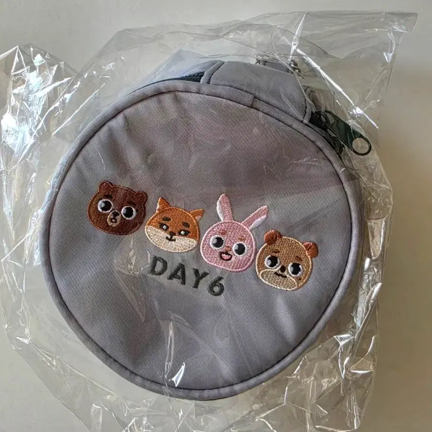 [BUNJANG] Day6 Japan Pouch Sealed / 데이식스 일본 파우치 미개봉