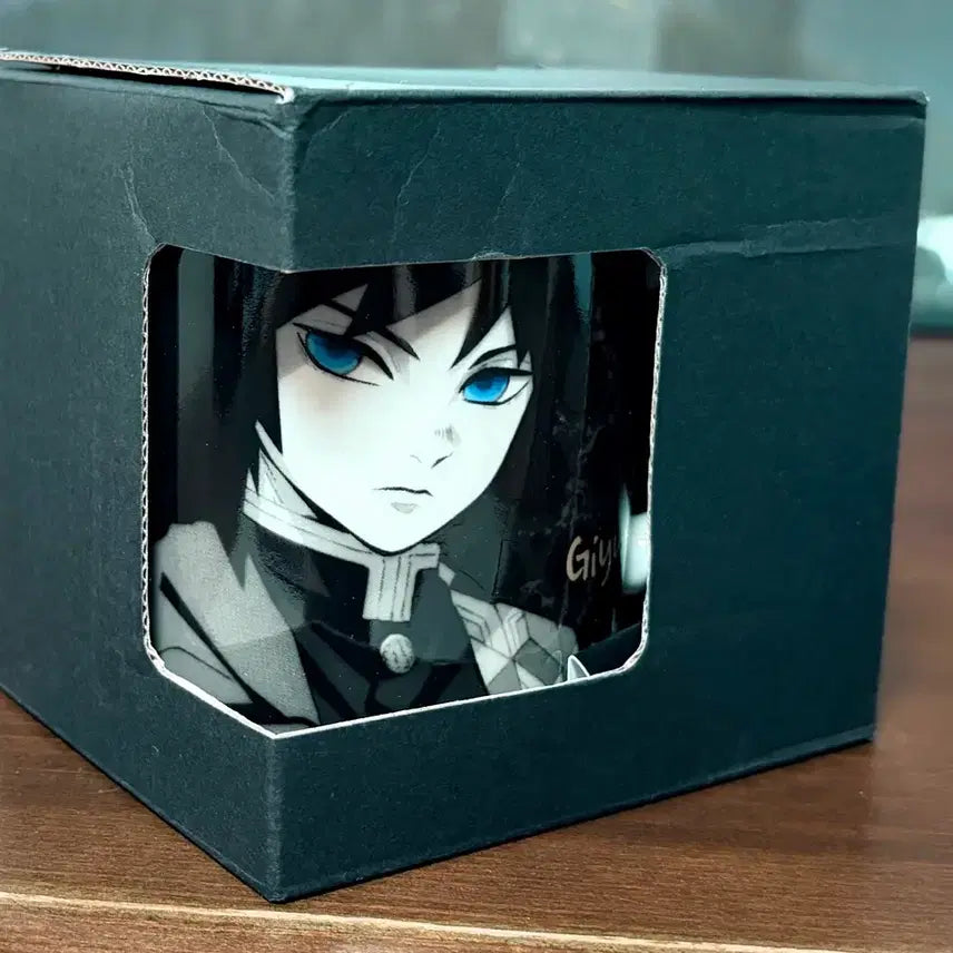 [BUNJANG] Demon Slayer Giyu Monochrome Mug / (희귀급매)귀멸의칼날 기유 모노크롬 머그컵/덤 렌코쿠 양면 플라스틱 컵