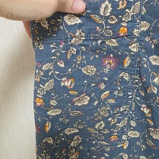 [BUNJANG] Thursday Island Floral Midi Skirt / 새상품)써스데이아일랜드 꽃무늬 스커트 55