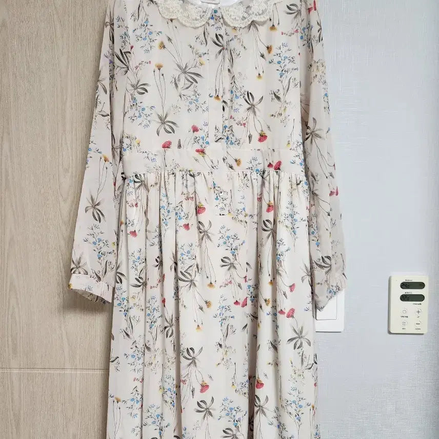 [BUNJANG] Strawberry Jam Project Chiffon Dress / 딸기쨈프로젝트 쉬폰 원피스