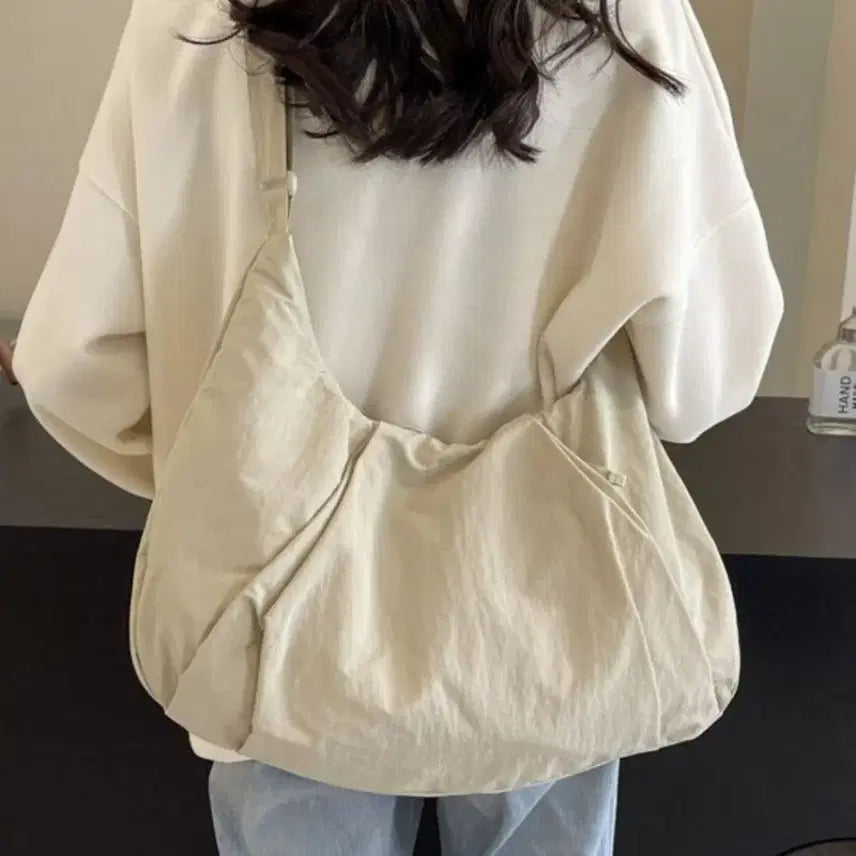 [BUNJANG] Beige Hobo Shoulder Bag / 베이지 숄더백 호보백 스타일 가방