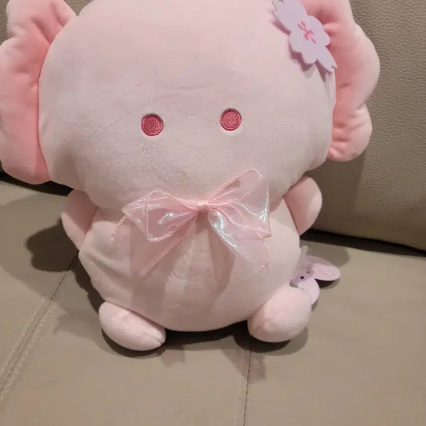 [BUNJANG] Tsuburana Hitomi Cherry Blossom Axolotl Plush Doll / 츠부라나 히토미 벚꽃 아홀로틀 우파루파 인형