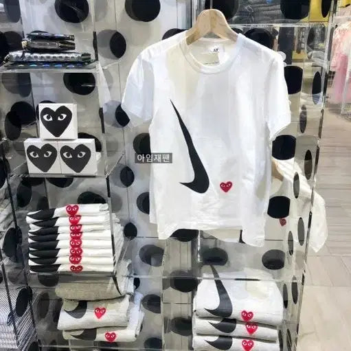 [BUNJANG] Comme des Garcons Play Nike Collaboration White T-shirt / 꼼데가르송 플레이 나이키 콜라보 반팔 티셔츠 화이트 새상품