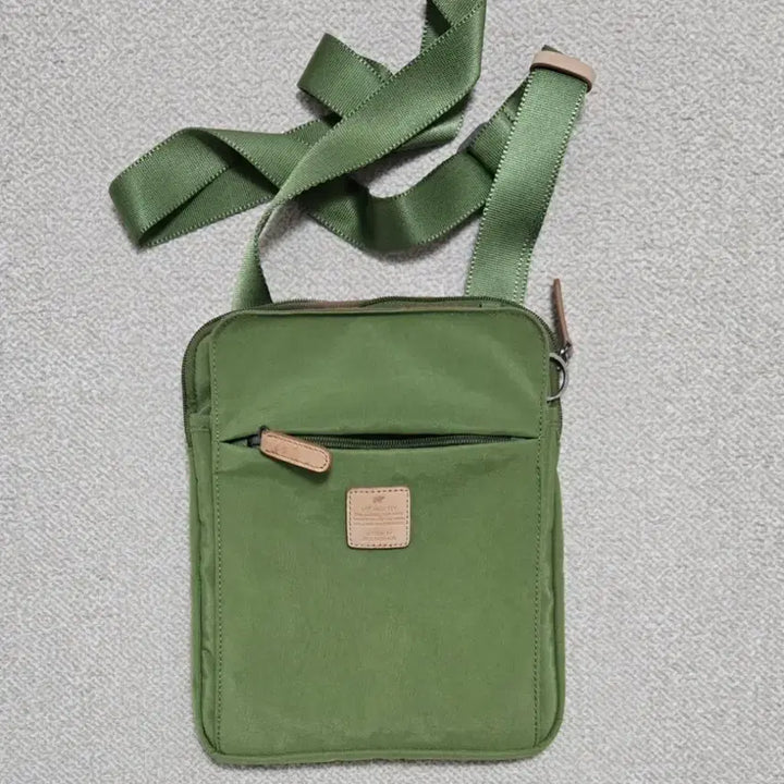 [BUNJANG] Jack Nicklaus Crossbody Bag / 잭니클라우스 크로스백