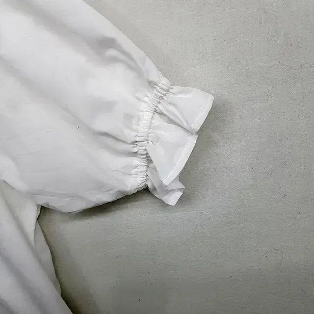 [BUNJANG] apres jour Blouse / apres jour 블라우스