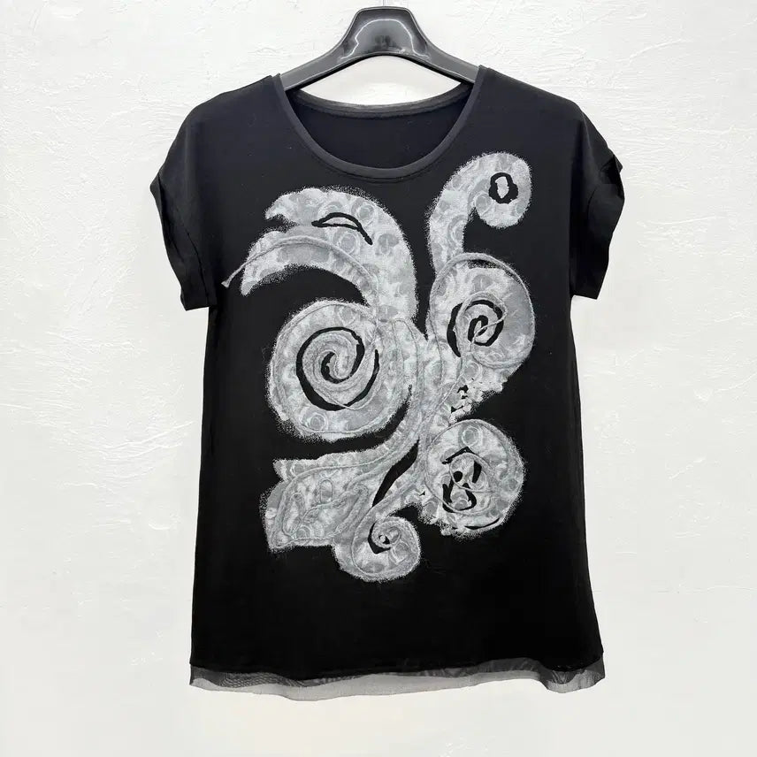 [BUNJANG] Plusiv Swirl T-Shirt / plusiv 스월 티셔츠