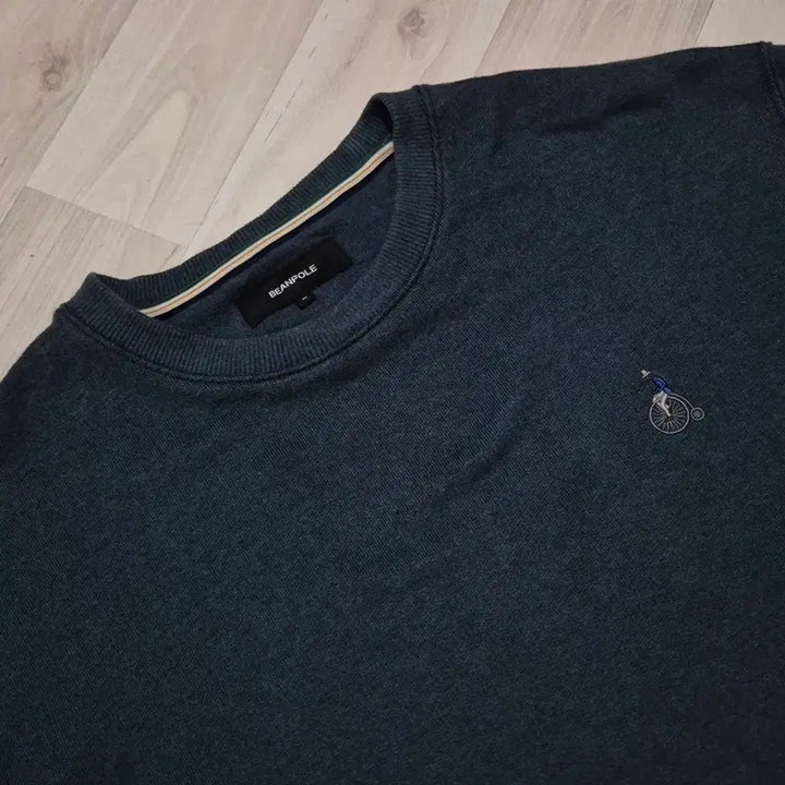 [BUNJANG] Beanpole Embroidered Blue Sweatshirt / 빈폴 자수 블루 스웻 셔츠