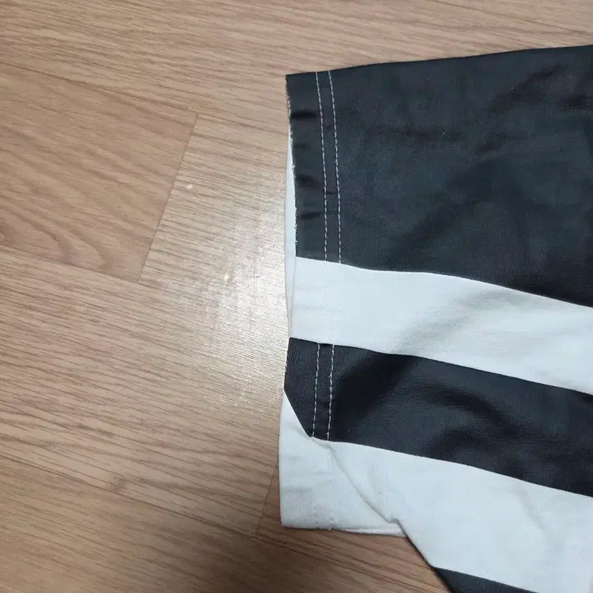 [BUNJANG] Adidas Big Logo Crop T-shirt / 아디다스 빅로고 크롭 반팔티 L