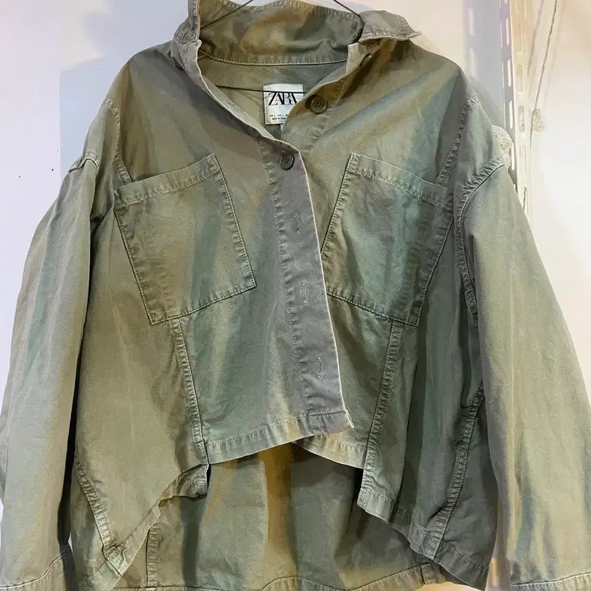 [SOLD OUT] 자라 카키색 야상 자켓