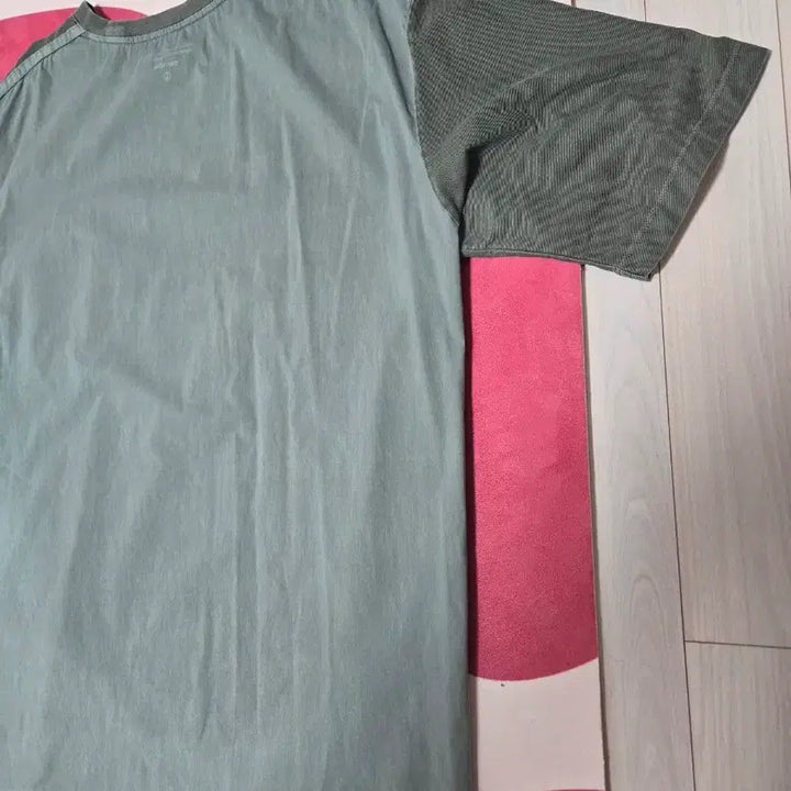 [BUNJANG] Series Pocket Color Block T-shirt / 시리즈 우픈 포켓 배색 반팔 라운드넥 티셔츠 105 오버핏