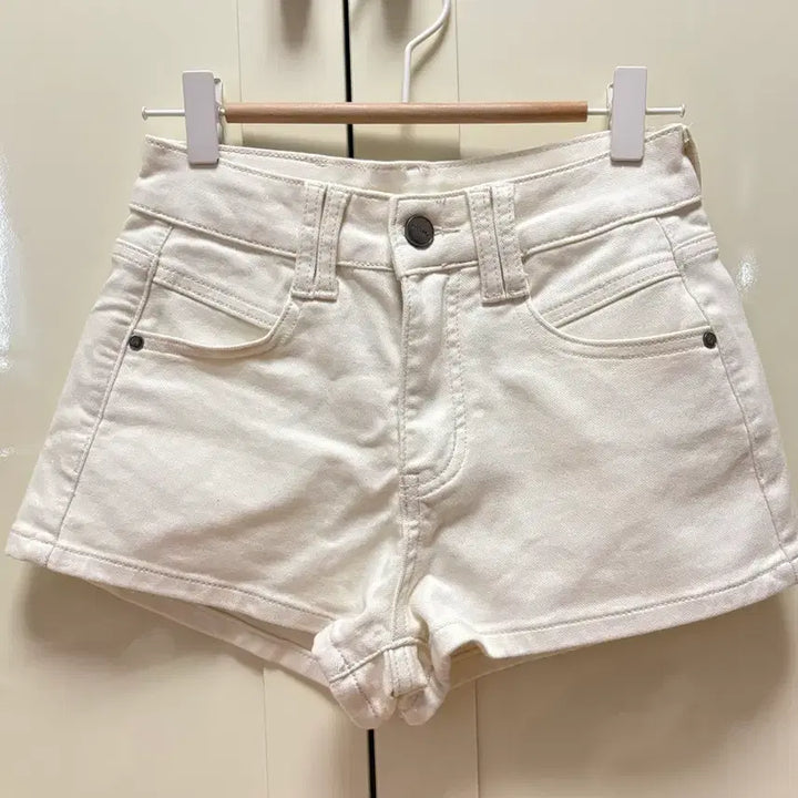 [BUNJANG] Ivory Denim Shorts / 아이보리 데님 반바지 숏팬츠