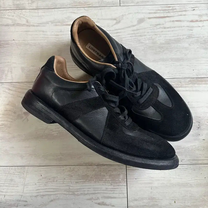 [BUNJANG] Lost Garden Suede Black Sneakers 265 / 로스트가든 스웨이드 블랙 스니커즈 265