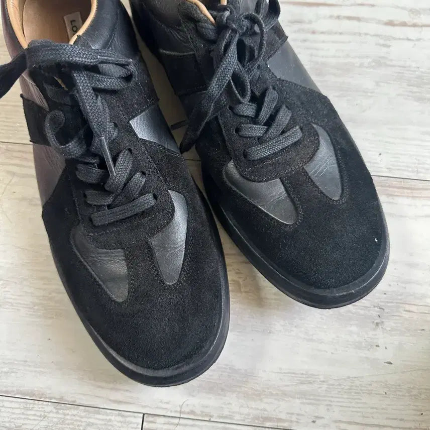 [BUNJANG] Lost Garden Suede Black Sneakers 265 / 로스트가든 스웨이드 블랙 스니커즈 265