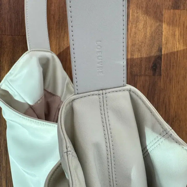 [BUNJANG] Loeuvre Sac de Flot Oatmeal Handbag / 루에브르 Sac de Flot 오트밀